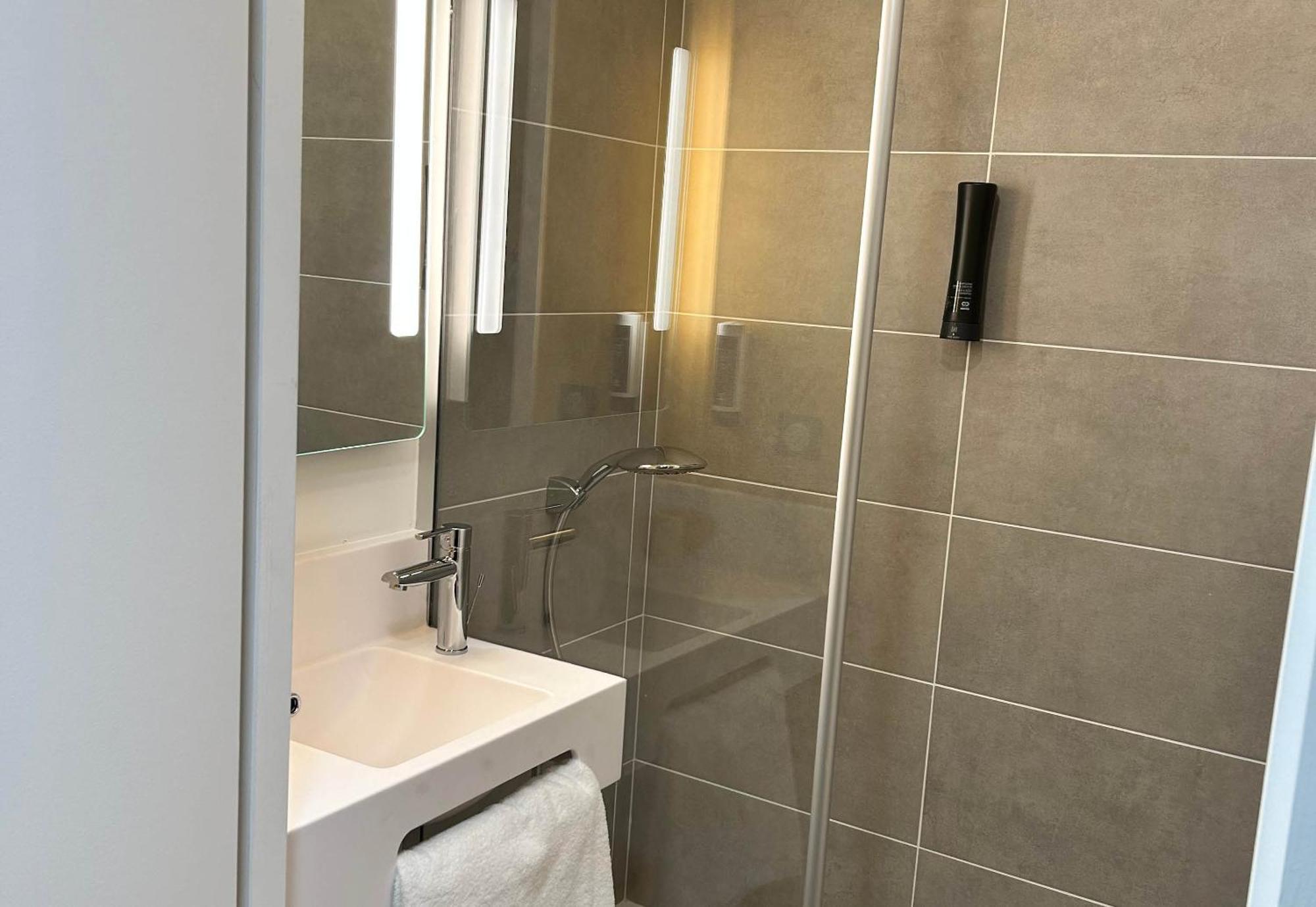 B&B Hotel Cergy Saint-Christophe Gare Luaran gambar