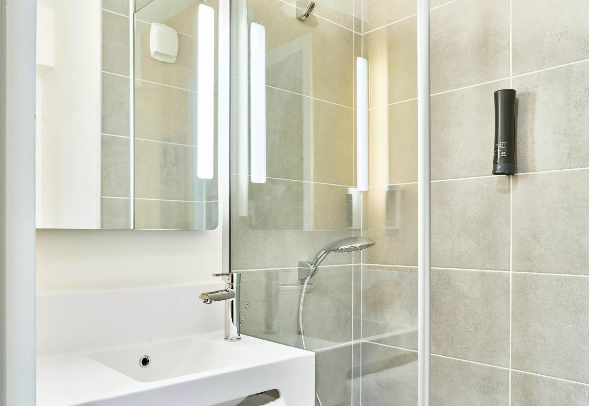 B&B Hotel Cergy Saint-Christophe Gare Luaran gambar
